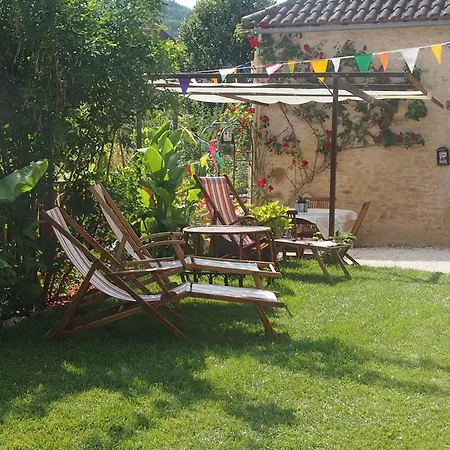 Atelier // Piscine A Debordement Montignac-Lascaux