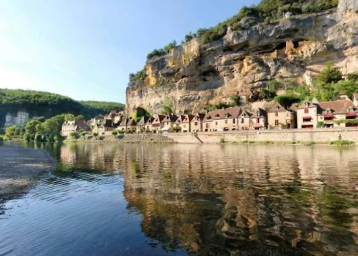 Atelier // Piscine A Debordement Prázdninový dům Montignac-Lascaux